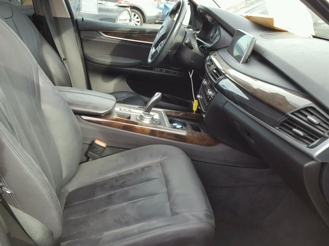 5UXKR0C55F0K58625 - 2015 BMW X5 XDRIVE3 SILVER photo 5