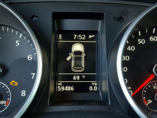 WVWDB7AJ4DW137697 - 2013 VOLKSWAGEN GOLF WHITE photo 8