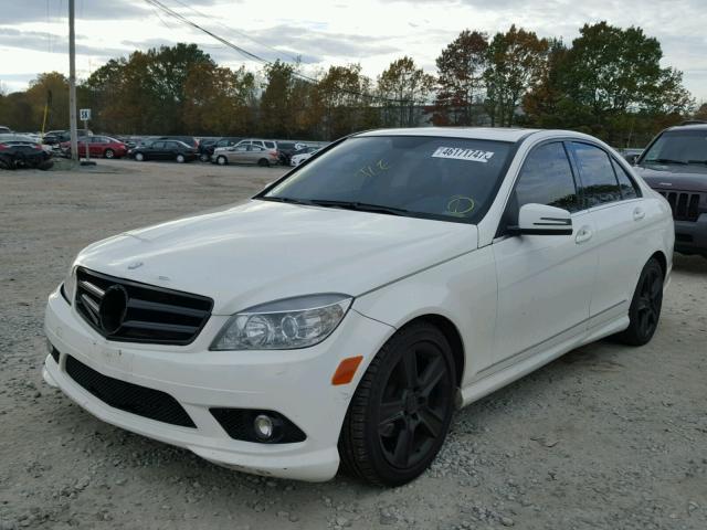 WDDGF5EB6AR103138 - 2010 MERCEDES-BENZ C 300 WHITE photo 2