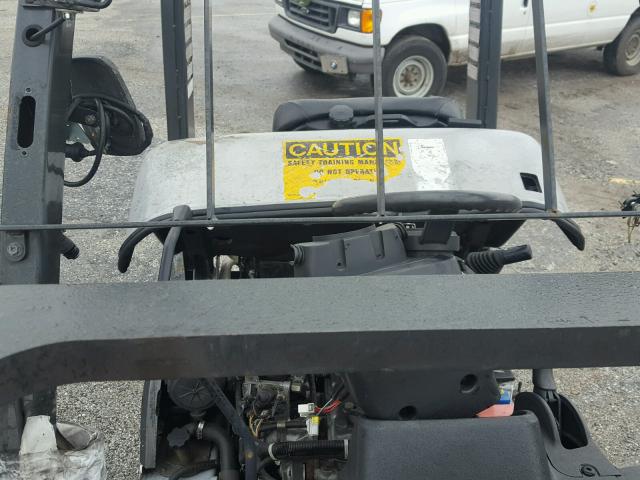 166465 - 2005 NISSAN FORKLIFT SILVER photo 6