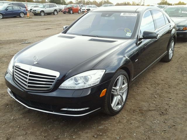 WDDNG9EB6CA421659 - 2012 MERCEDES-BENZ S550 BLACK photo 2