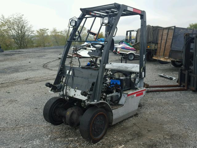 165915 - 2005 NISSAN FORKLIFT SILVER photo 2