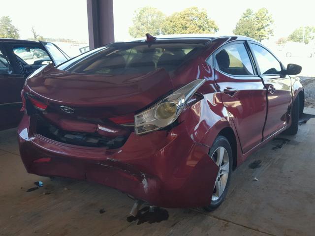 5NPDH4AE2DH300353 - 2013 HYUNDAI ELANTRA GL RED photo 4