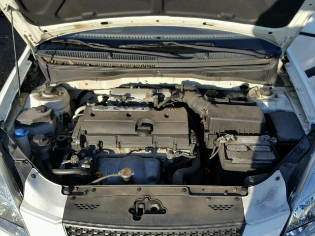 KNADE223496443166 - 2009 KIA RIO BASE WHITE photo 7