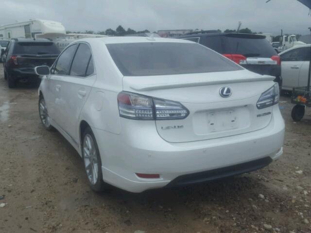 JTHBB1BA1A2008143 - 2010 LEXUS HS 250H WHITE photo 3