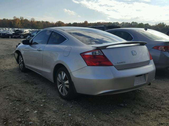 1HGCS12728A023648 - 2008 HONDA ACCORD EX SILVER photo 3