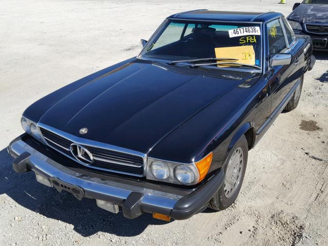 WDBBA48D7HA067428 - 1987 MERCEDES-BENZ 560 SL BLACK photo 2