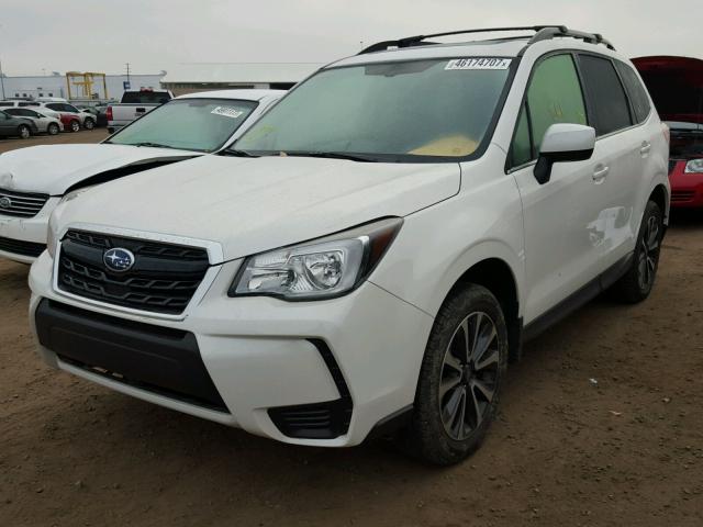 JF2SJGEC8JH406498 - 2018 SUBARU FORESTER 2 WHITE photo 2