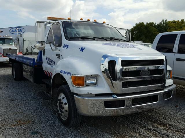 3FRWF65CX8V677819 - 2008 FORD F650 SUPER WHITE photo 1