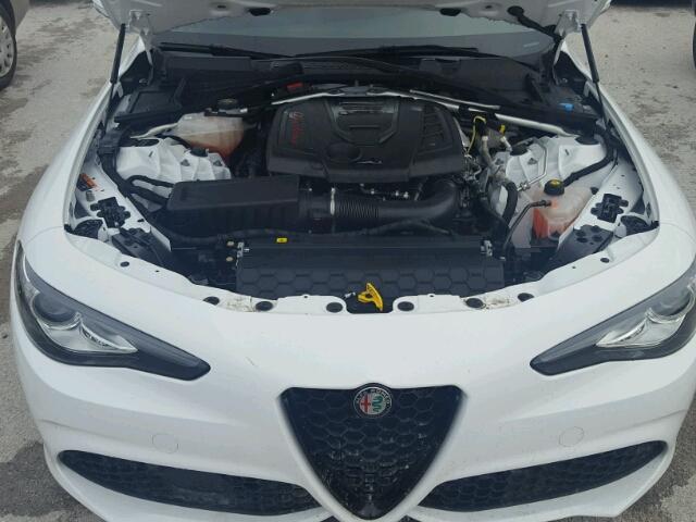 ZARFAEBN6H7547425 - 2017 ALFA ROMEO GIULIA WHITE photo 7