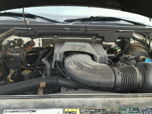 1FTRW08LX2KC64953 - 2002 FORD F150 WHITE photo 7