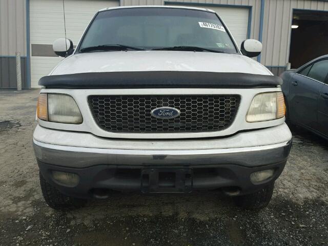 1FTRW08LX2KC64953 - 2002 FORD F150 WHITE photo 9