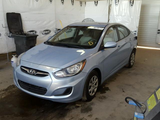 KMHCT4AE4DU553718 - 2013 HYUNDAI ACCENT GLS BLUE photo 2