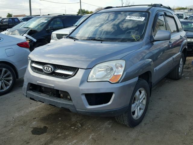 KNDJF723197556955 - 2009 KIA SPORTAGE GRAY photo 2