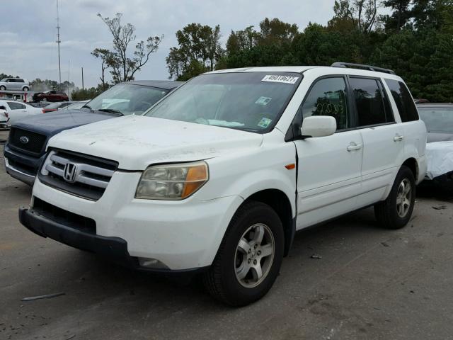 5FNYF28526B001643 - 2006 HONDA PILOT EX WHITE photo 2