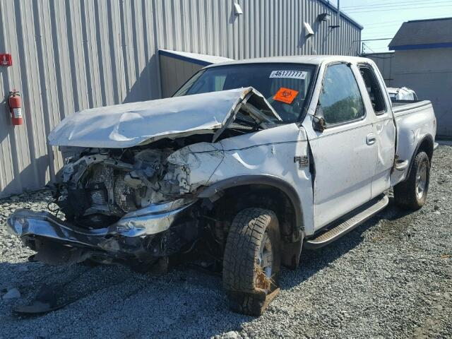 1FTRX08L93KD43545 - 2003 FORD F150 WHITE photo 2