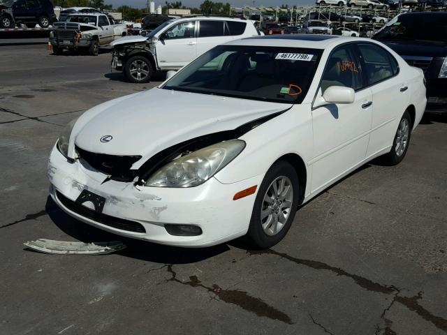 JTHBA30G045044205 - 2004 LEXUS ES 330 WHITE photo 2