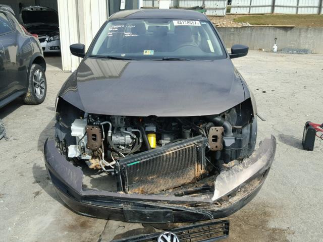 3VW2K7AJ9CM388010 - 2012 VOLKSWAGEN JETTA BASE BROWN photo 9