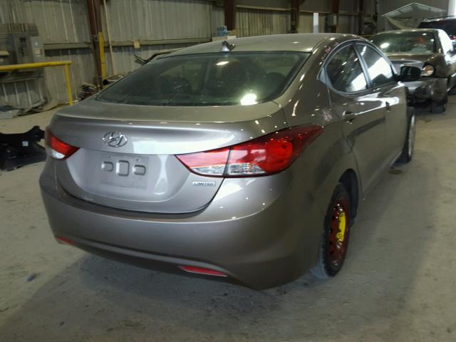 5NPDH4AE0DH382647 - 2013 HYUNDAI ELANTRA GL GOLD photo 4