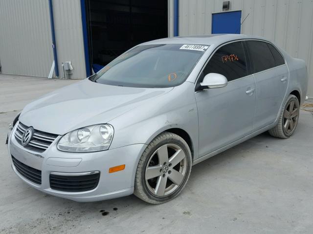 3VWEF71K57M063886 - 2007 VOLKSWAGEN JETTA SILVER photo 2