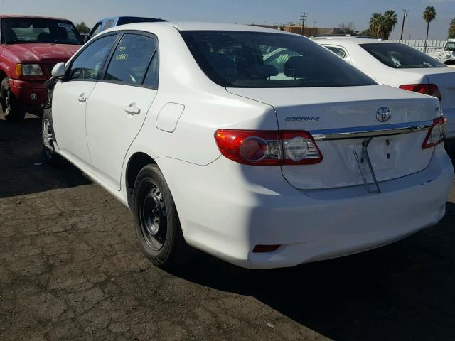 2T1BU4EE5BC589287 - 2011 TOYOTA COROLLA BA WHITE photo 3