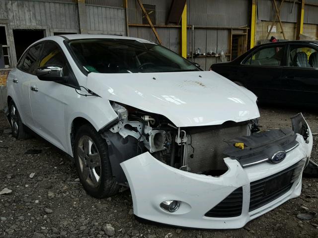 1FAHP3F28CL192351 - 2012 FORD FOCUS SE WHITE photo 1