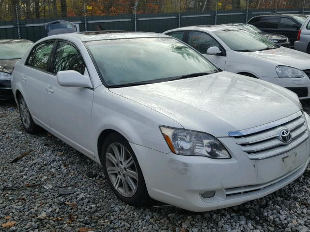 4T1BK36B67U240990 - 2007 TOYOTA AVALON XL WHITE photo 1