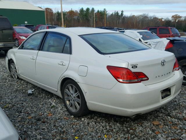 4T1BK36B67U240990 - 2007 TOYOTA AVALON XL WHITE photo 3