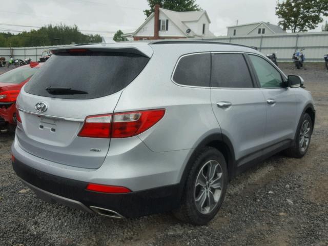 KM8SMDHF6GU151436 - 2016 HYUNDAI SANTA FE S SILVER photo 4