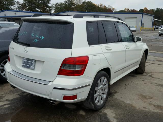 WDCGG5GB5CF790695 - 2012 MERCEDES-BENZ GLK WHITE photo 4