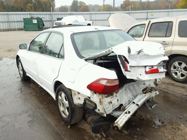 1HGCG165XYA070064 - 2000 HONDA ACCORD EX WHITE photo 3