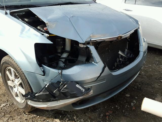 2A8HR54P88R652498 - 2008 CHRYSLER TOWN & COU GREEN photo 9