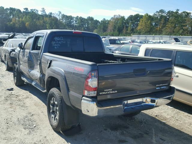 3TMMU4FN8AM018017 - 2010 TOYOTA TACOMA DOU GRAY photo 3