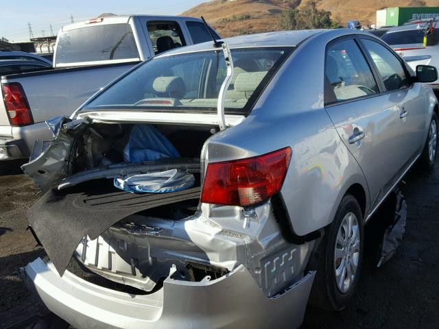 KNAFU4A22C5600173 - 2012 KIA FORTE EX SILVER photo 4