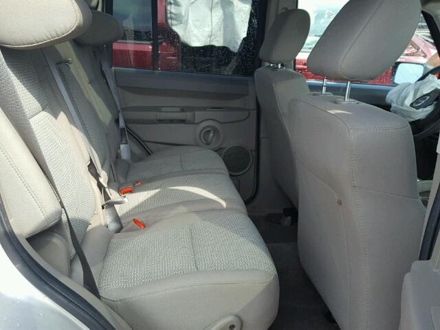 1J8HG48P47C668800 - 2007 JEEP COMMANDER Gümüş foto 6