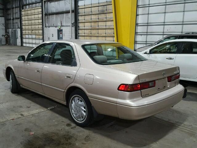 JT2BG22K2X0325668 - 1999 TOYOTA CAMRY LE BEIGE photo 3