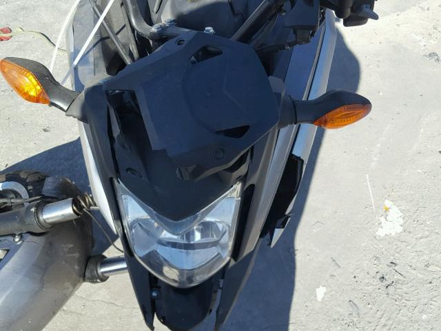 JH2RC8758GK000011 - 2016 HONDA NC700XD TWO TONE photo 9