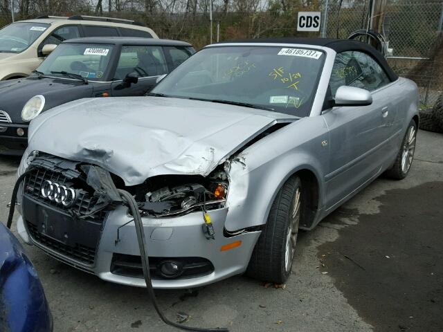 WAUDH48H19K011101 - 2009 AUDI A4 3.2 CAB SILVER photo 2