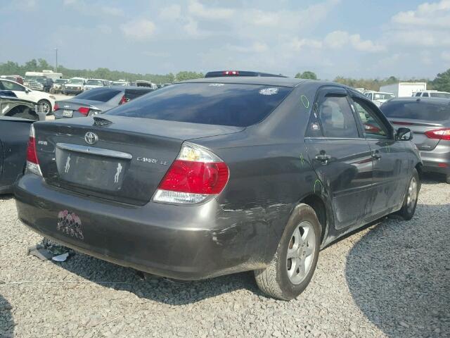 4T1BE32K15U576346 - 2005 TOYOTA CAMRY LE GRAY photo 4