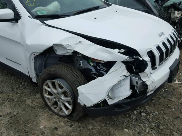 1C4PJMCB5GW262037 - 2016 JEEP CHEROKEE L WHITE photo 9