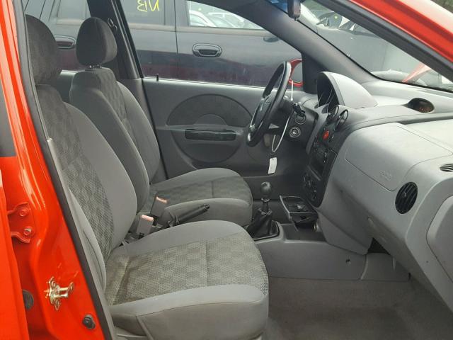 KL1TD52665B452764 - 2005 CHEVROLET AVEO BASE RED photo 5