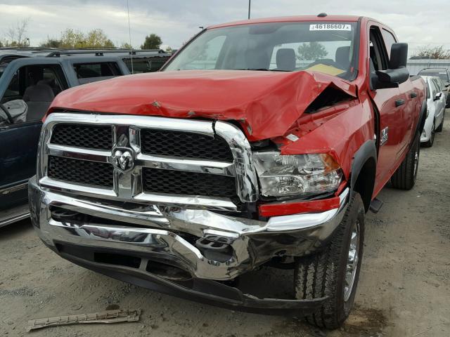3C6UR5CL4HG662737 - 2017 RAM 2500 ST RED photo 2