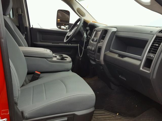 3C6UR5CL4HG662737 - 2017 RAM 2500 ST RED photo 5