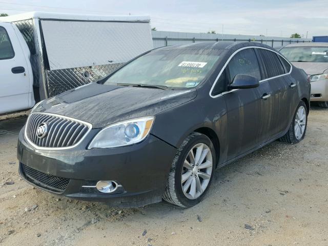 1G4PT5SVXF4184145 - 2015 BUICK VERANO PRE GRAY photo 2