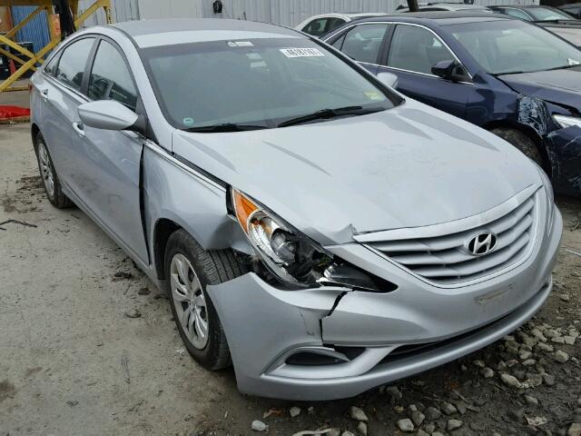 5NPEB4AC2BH020174 - 2011 HYUNDAI SONATA SILVER photo 1