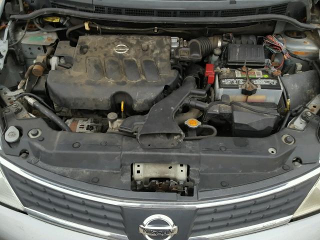 3N1BC13E77L442528 - 2007 NISSAN VERSA GRAY photo 7