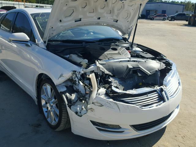 3LN6L2G99DR825294 - 2013 LINCOLN MKZ WHITE photo 9