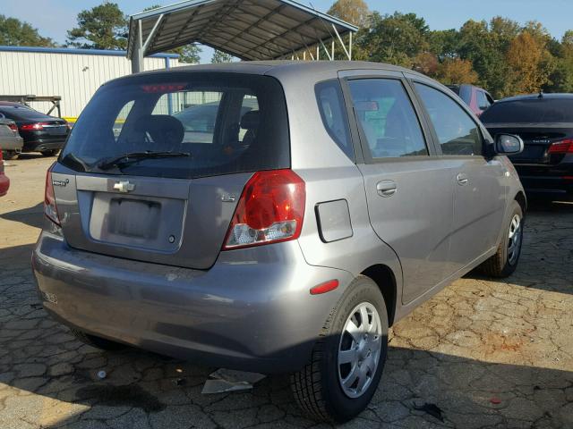 KL1TD66627B690551 - 2007 CHEVROLET AVEO BASE GRAY photo 4