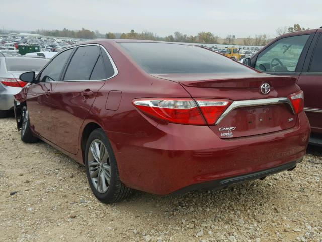 4T1BF1FK4FU913962 - 2015 TOYOTA CAMRY LE წითელი ფოტო 3