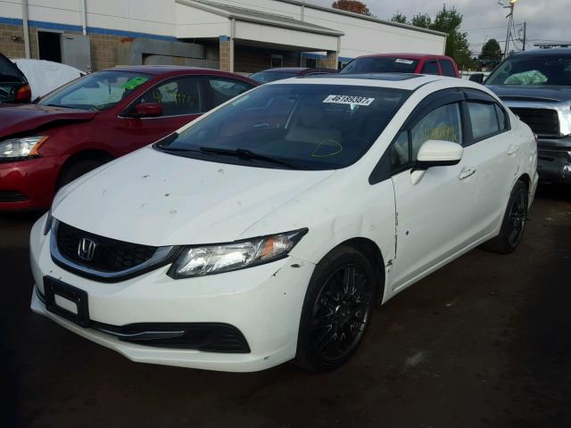 19XFB2F83FE282812 - 2015 HONDA CIVIC EX WHITE photo 2